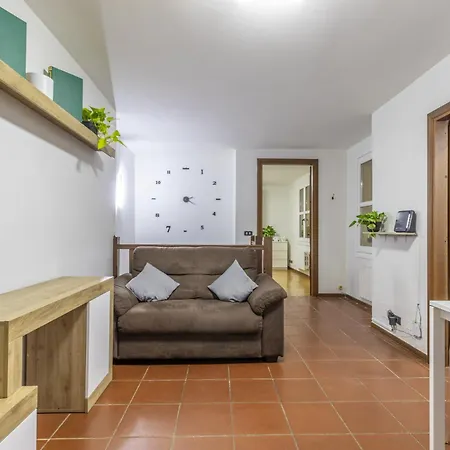 Ottonelli Street Stay- Wifi Fibra Free Tra Storchi & Centro Storico Apartman *