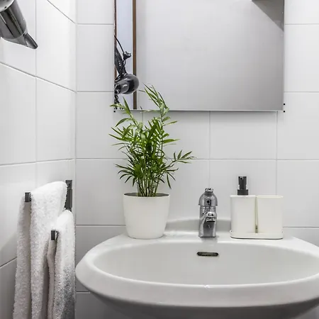 Ottonelli Street Stay- Wifi Fibra Free Tra Storchi & Centro Storico Apartment Modena