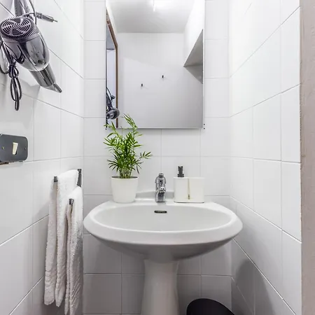 Appartement Ottonelli Street Stay- Wifi Fibra Free Tra Storchi & Centro Storico *