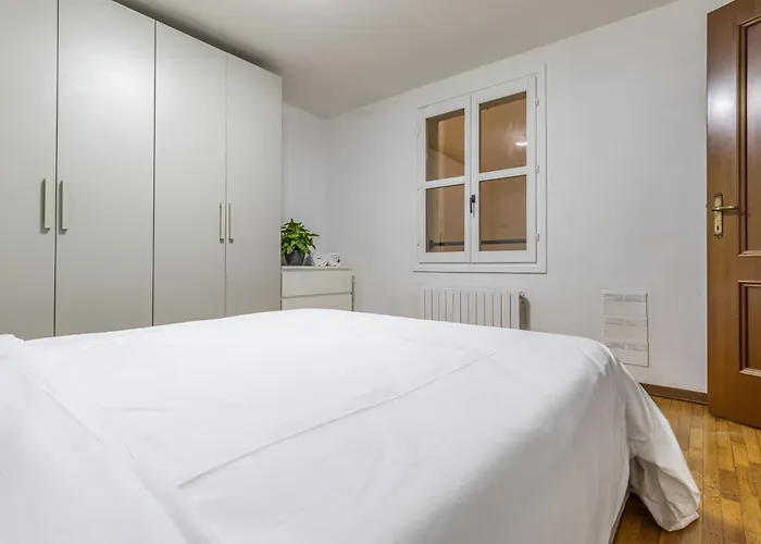 Ottonelli Street Stay- Wifi Fibra Free Tra Storchi & Centro Storico Apartament Modena